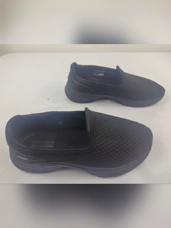 Skechers Women's 7.5 M Black Slip-On Mesh Flats Loafers - Picture 2 of 9